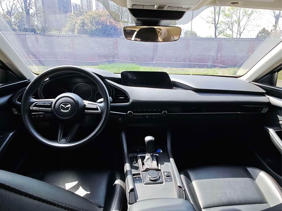 Mazda 3 Angkesela 2020