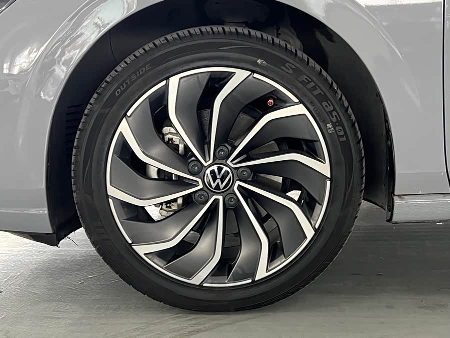 Volkswagen Golf 2021