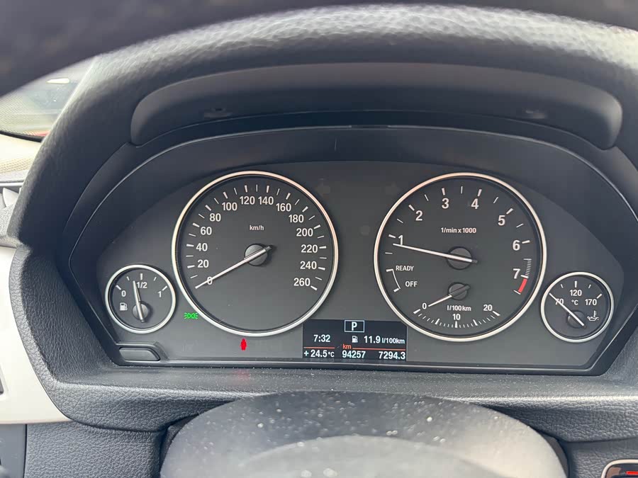 BMW 3 Series 2014 — фото 18