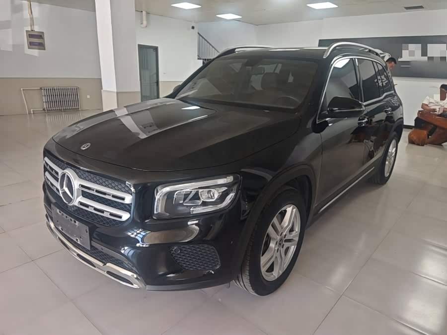 Mercedes-Benz GLB 2023