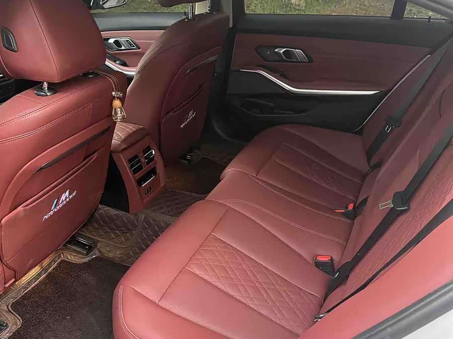 BMW 3 Series 2024