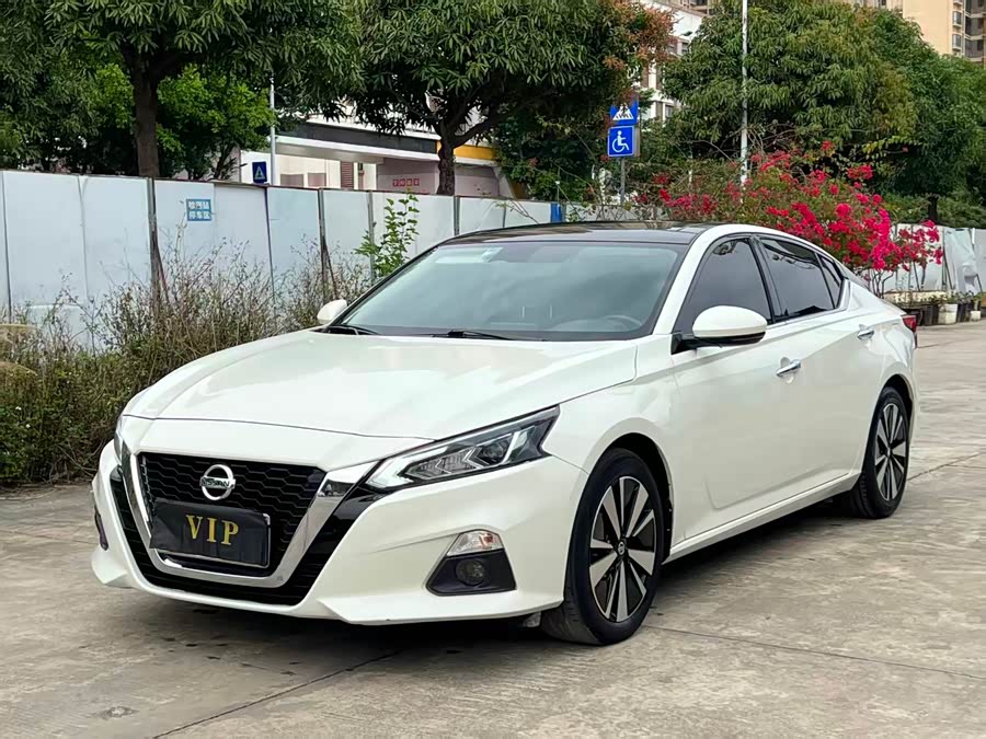 Nissan Teana 2021