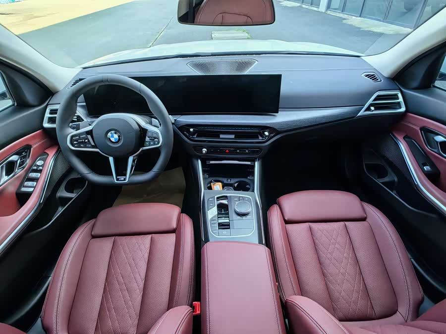 BMW 3 Series 2025