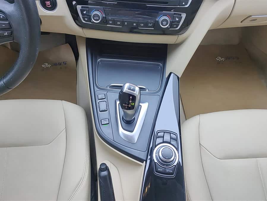 BMW 3 Series 2016 — фото 16
