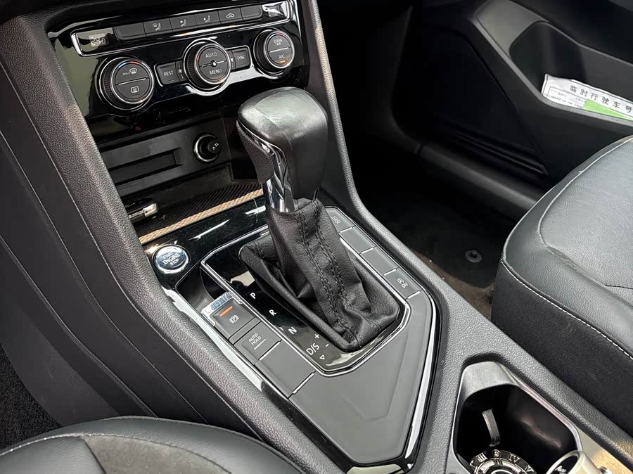 Volkswagen Tiguan L 2019 — фото 13