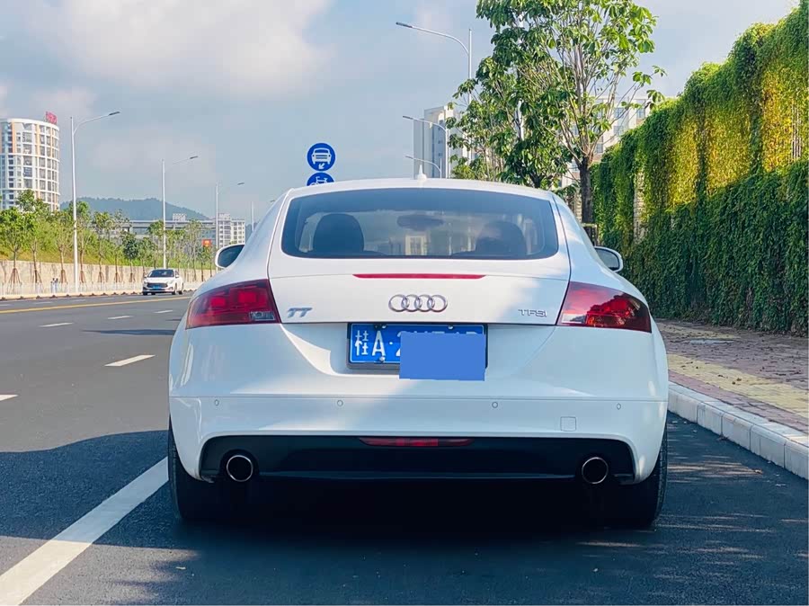 Audi TT 2011