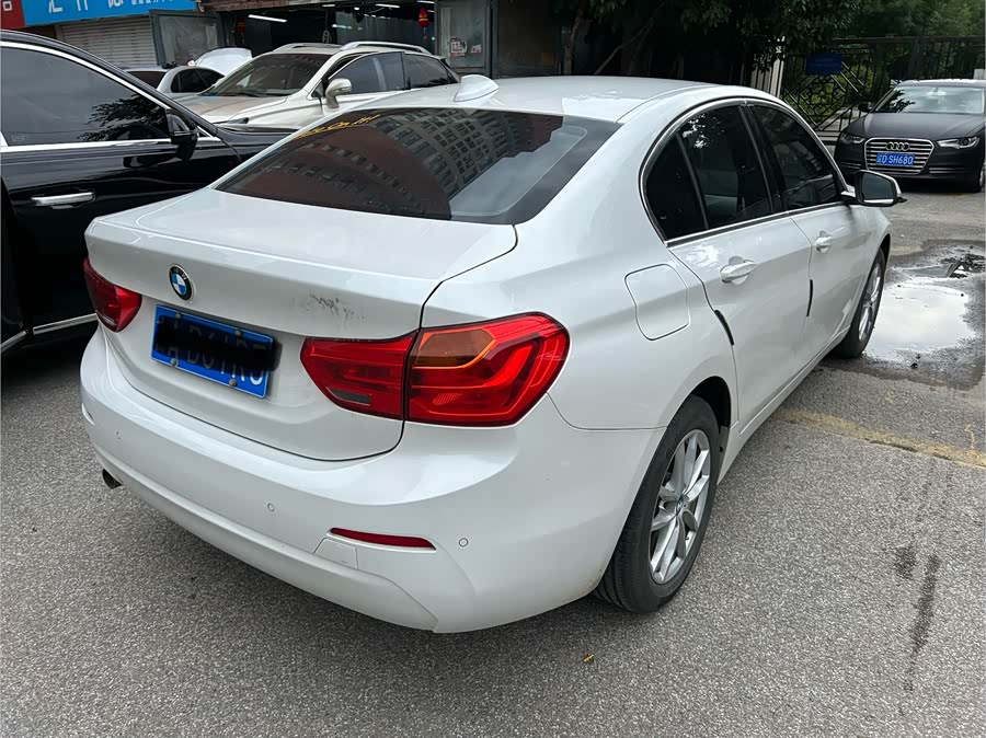 BMW 1 Series 2018 — фото 9