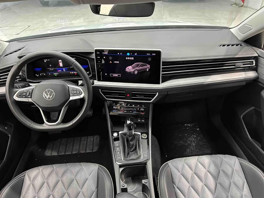 Volkswagen Sagitar 2023