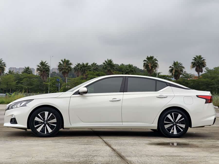 Nissan Teana 2021