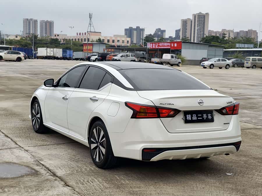 Nissan Teana 2021