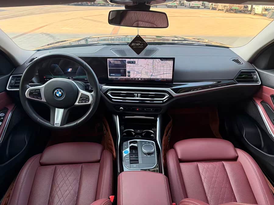 BMW i3 2024