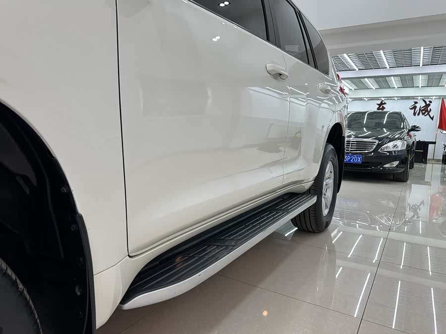Toyota Prado 2016 — фото 30