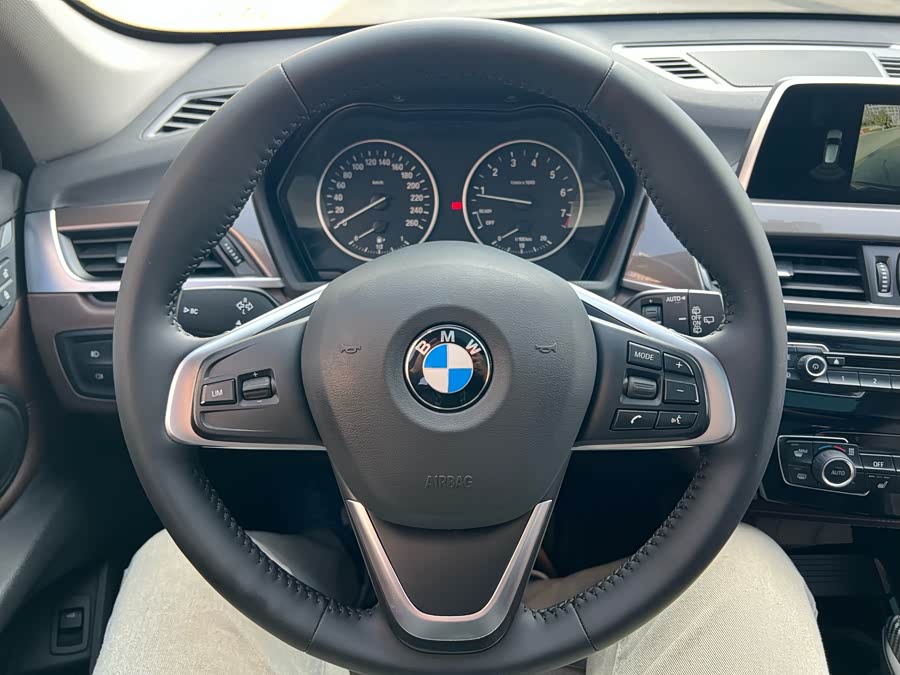 BMW X1 2018 — фото 19