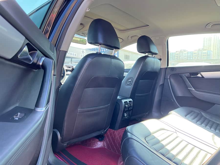 Volkswagen Magotan 2013