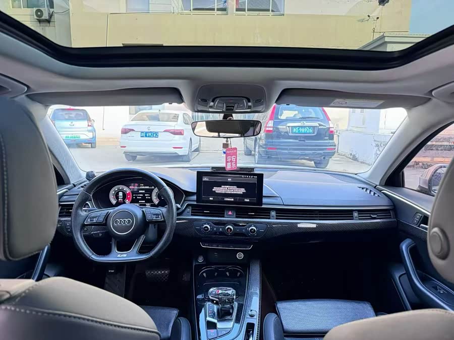 Audi A4L 2020