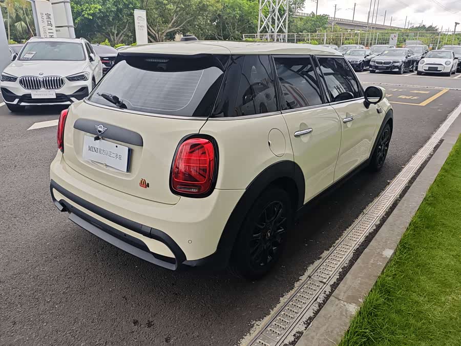 MINI MINI 2022
