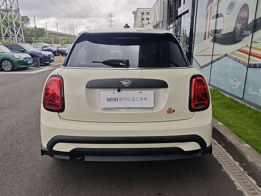 MINI MINI 2022