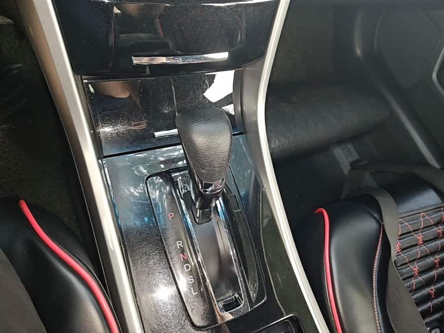 Honda Accord 2016 — фото 14