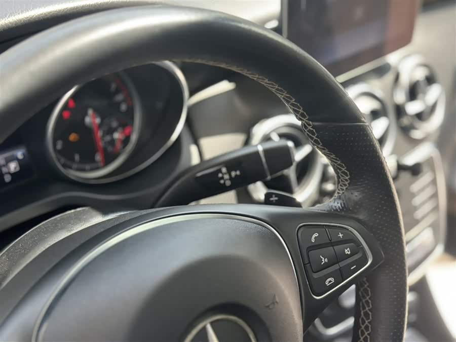 Mercedes-Benz GLA 2018