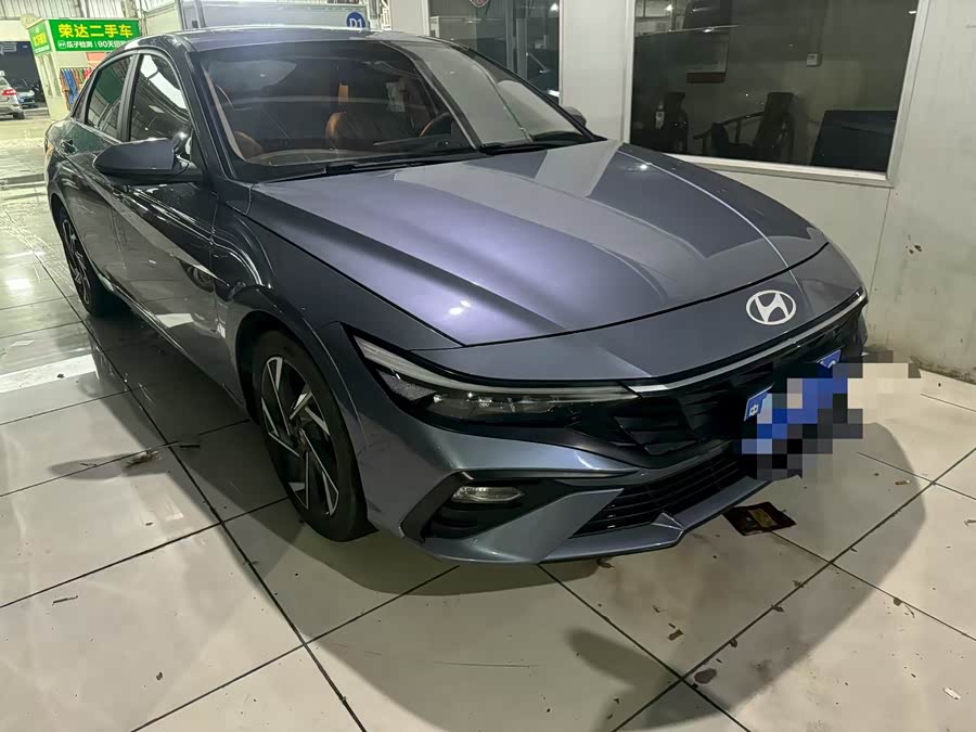 Hyundai Elantra 2023