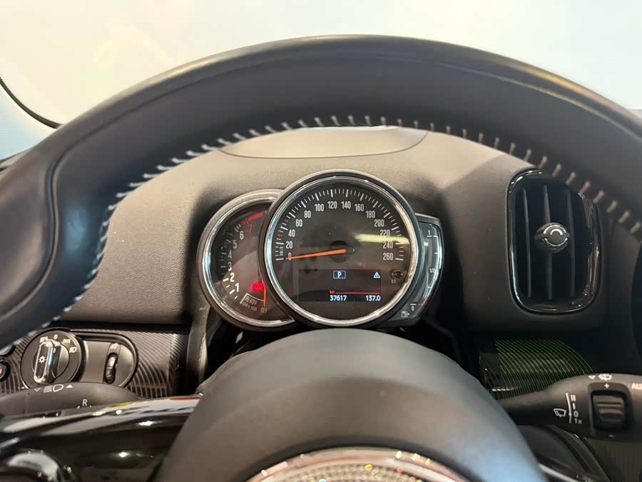 MINI Countryman 2018 — фото 12