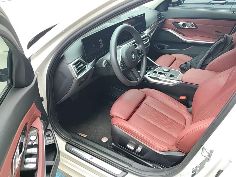 BMW 3 Series 2023 — фото 16