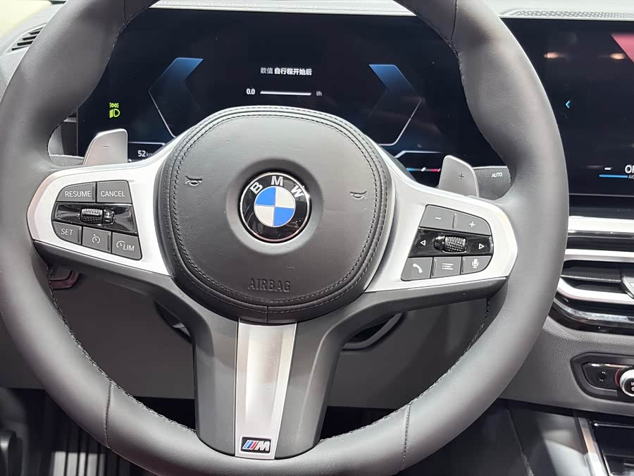 BMW 3 Series 2023 — фото 17