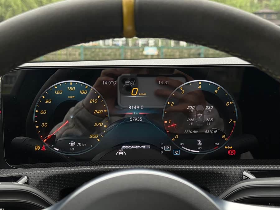 Mercedes-Benz Mercedes CLA AMG 2023 — фото 13