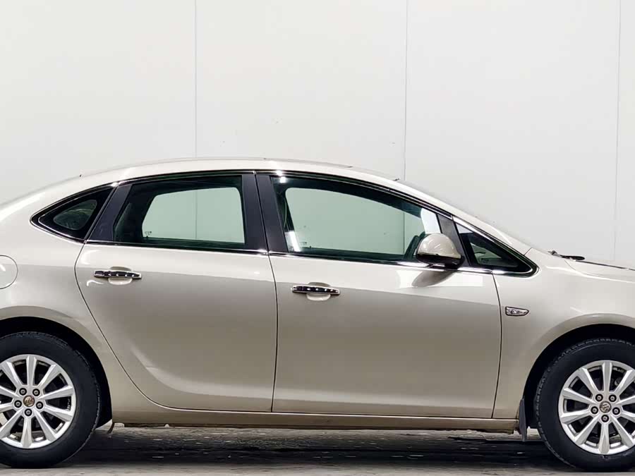 Buick Excelle GT 2013 — фото 8