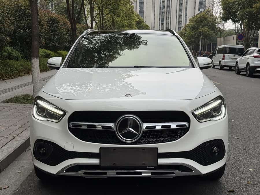 Mercedes-Benz GLA 2020