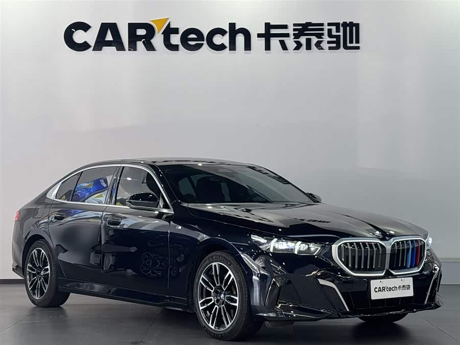 BMW 5 Series 2025