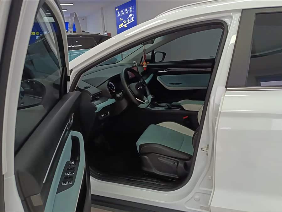 Geely Emgrand S 2022 — фото 9