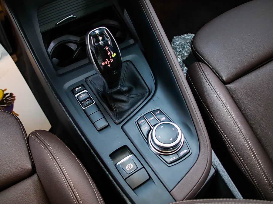 BMW X1 2022 — фото 11