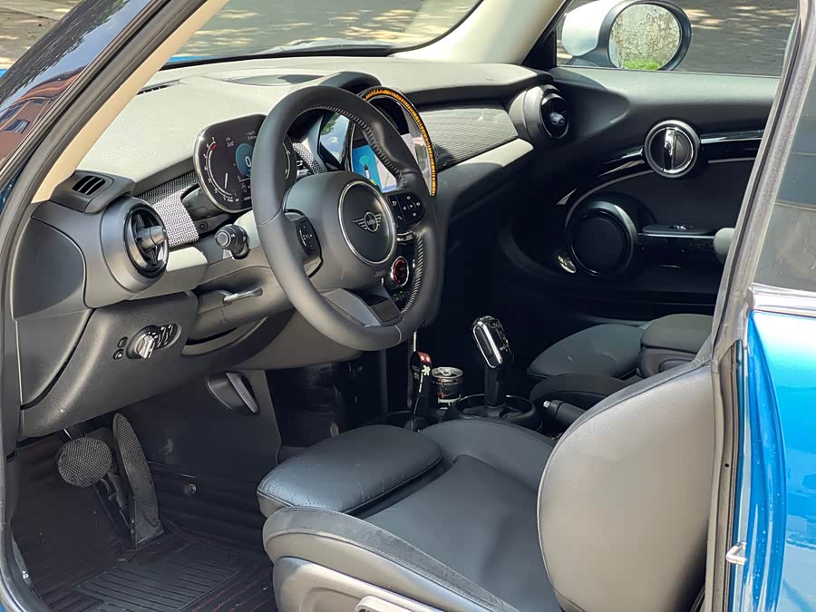 MINI MINI 2022