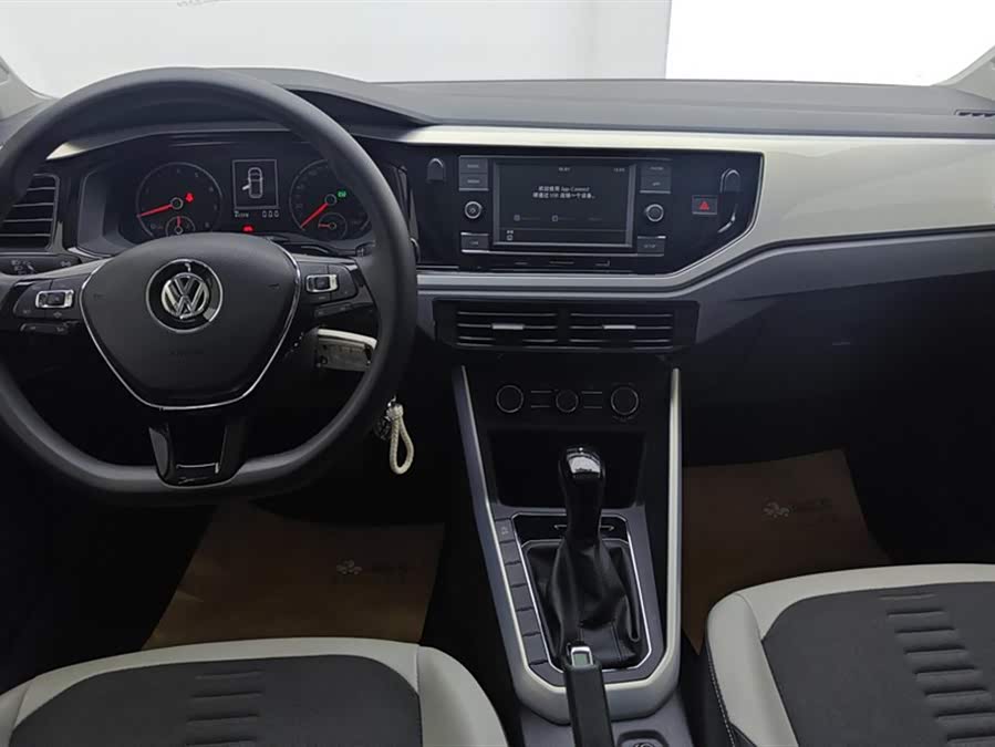 Volkswagen Polo 2019 — фото 12