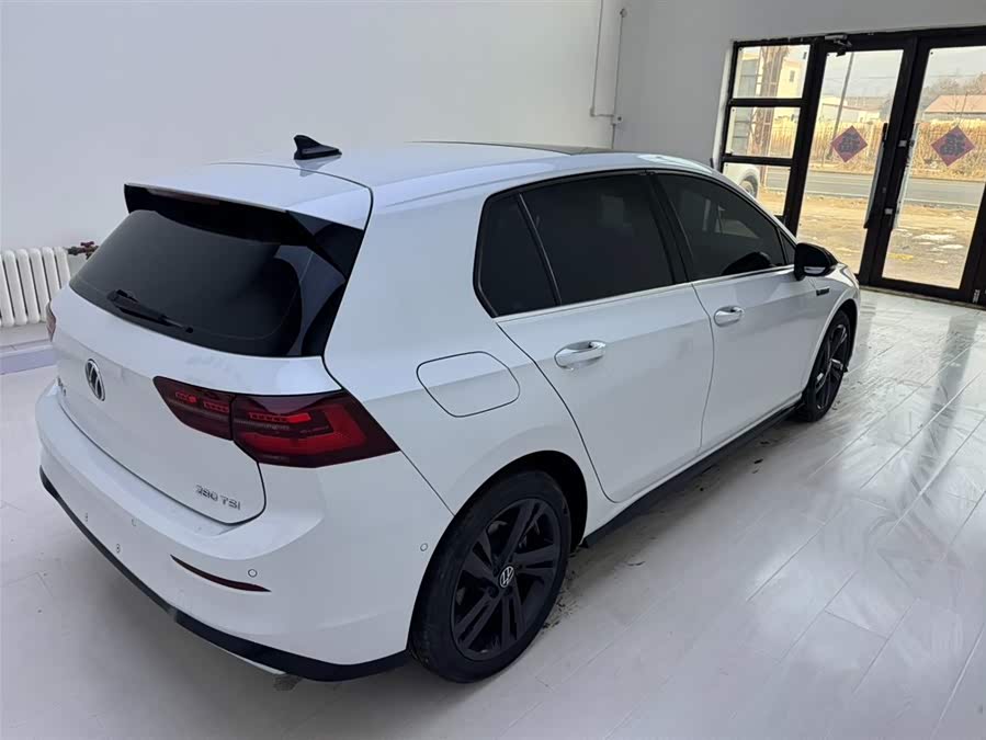 Volkswagen Golf 2021