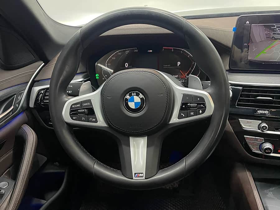 BMW 5 Series 2021 — фото 14