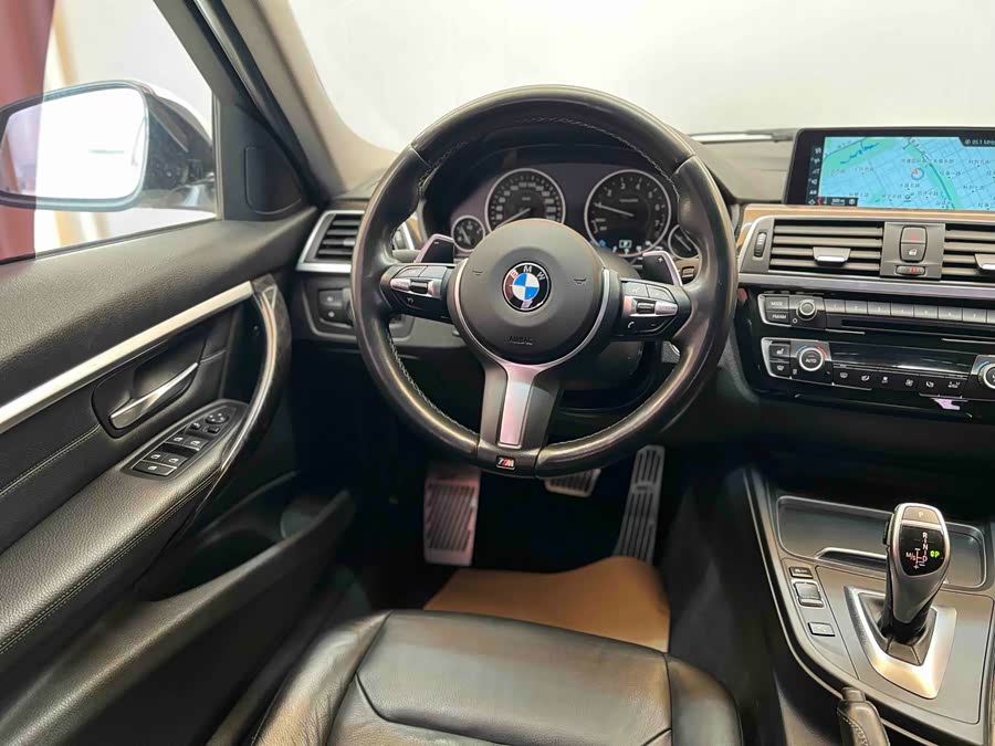 BMW 3 Series 2017 — фото 13