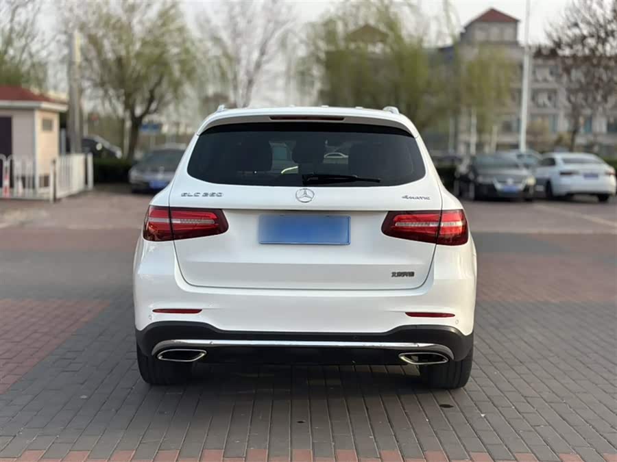 Mercedes-Benz GLC 2017 — фото 18
