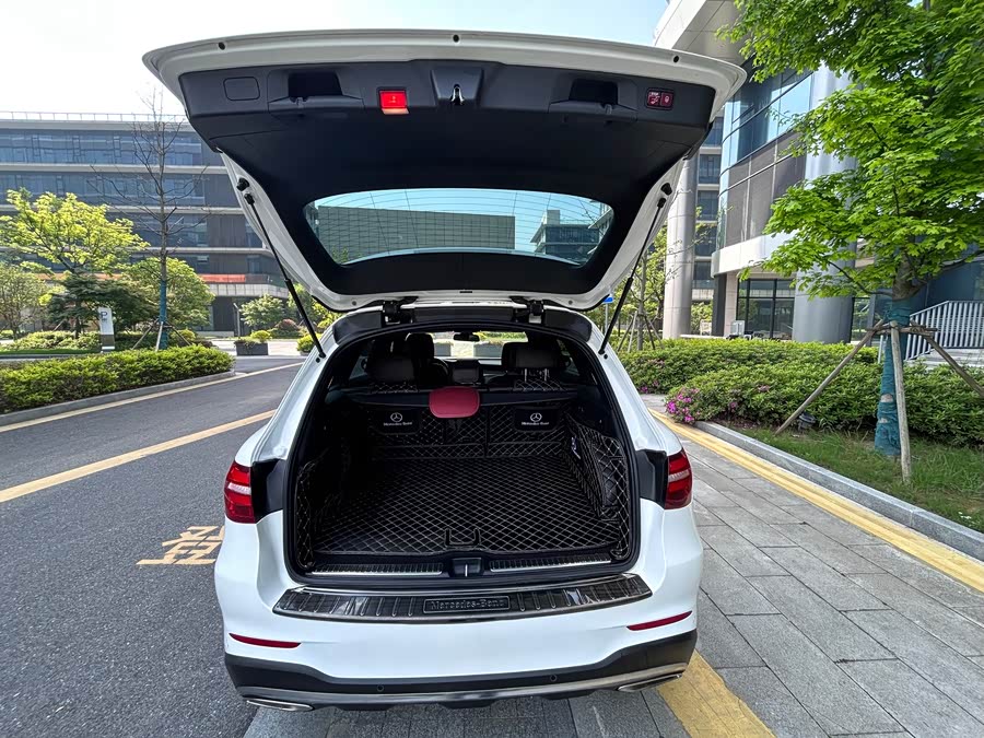 Mercedes-Benz GLC 2019 — фото 14