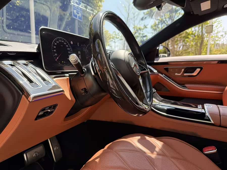Mercedes-Benz Maybach S-Class 2023 — фото 10