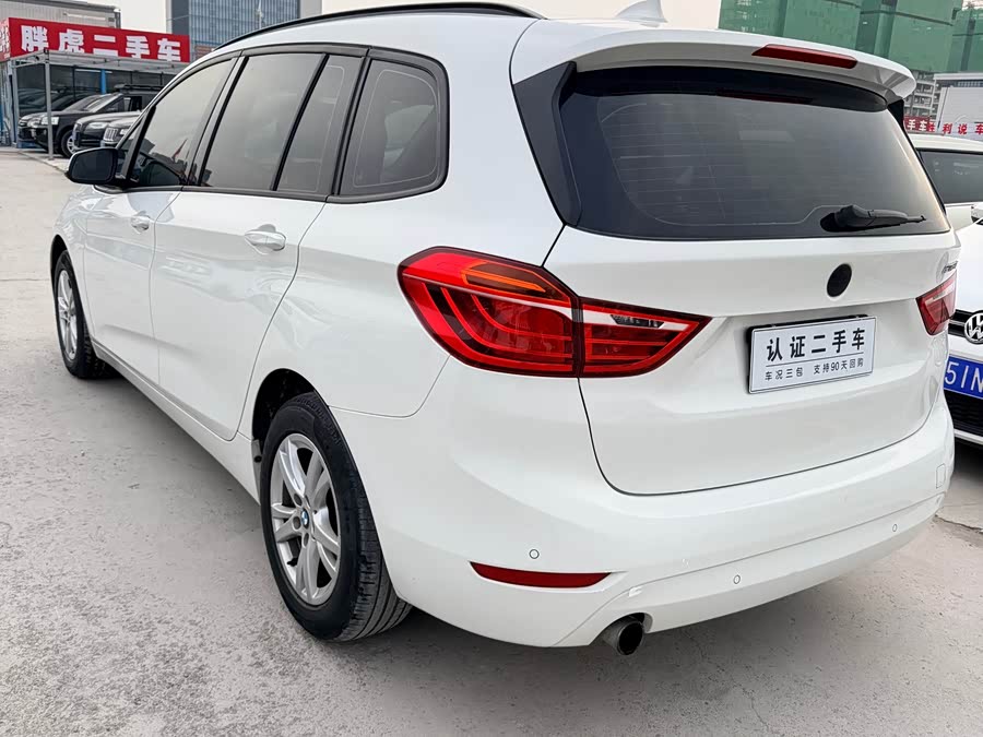 BMW 2 Series Wagon 2015