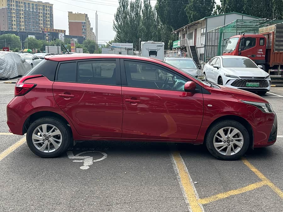 Toyota Yaris L 2016