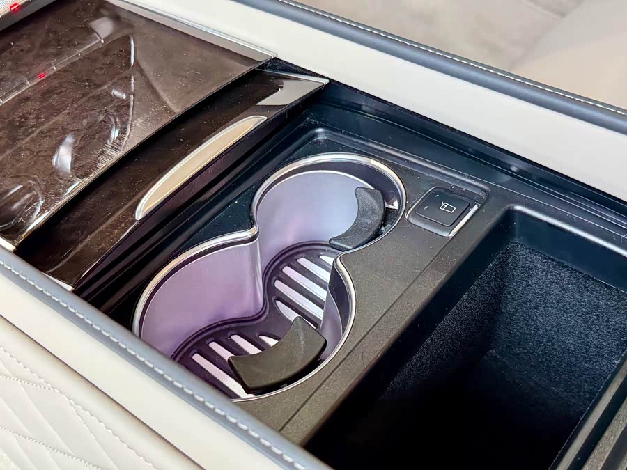 Mercedes-Benz Maybach S-Class 2017 — фото 30
