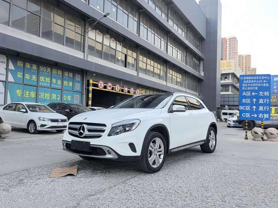 Mercedes-Benz GLA 2016