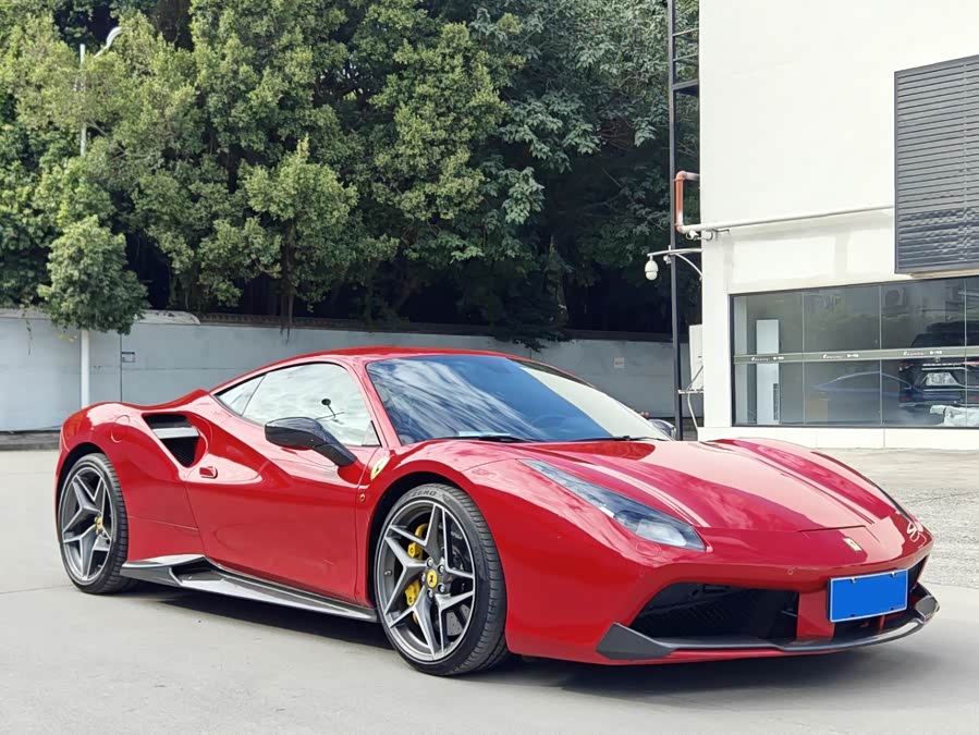 Ferrari 488 2015
