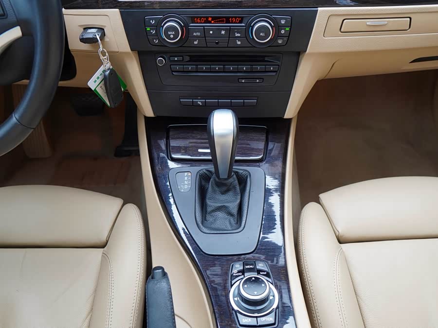 BMW 3 Series 2012 — фото 10