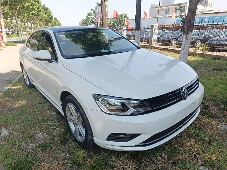 Volkswagen Lamando 2015