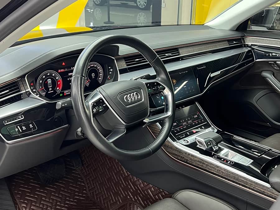 Audi A8 2021