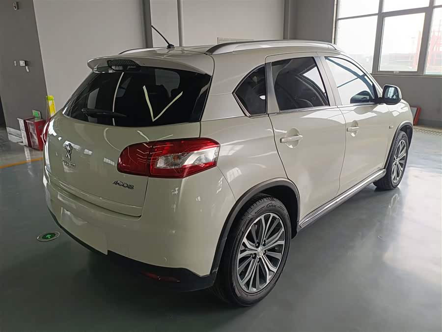 Peugeot 4008 2013